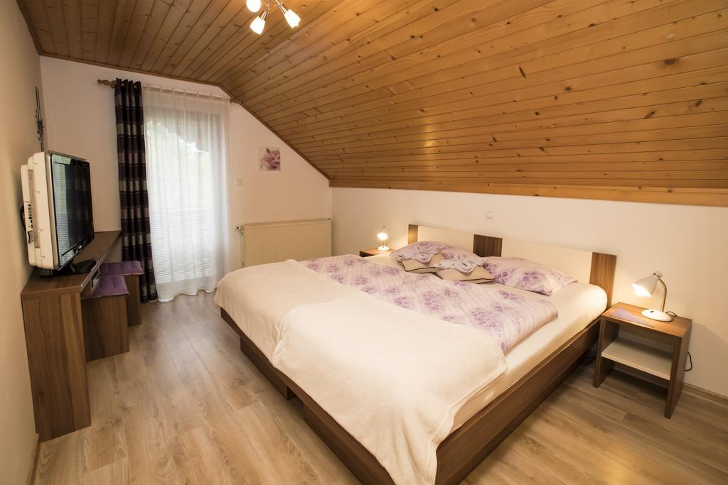 Accommodation Resman Бохин Екстериор снимка