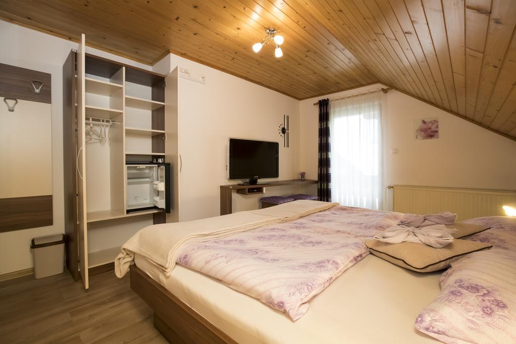 Accommodation Resman Бохин Екстериор снимка