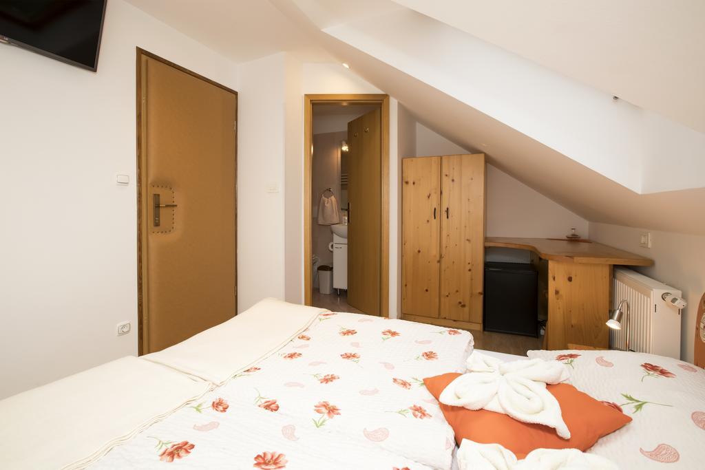 Accommodation Resman Бохин Екстериор снимка
