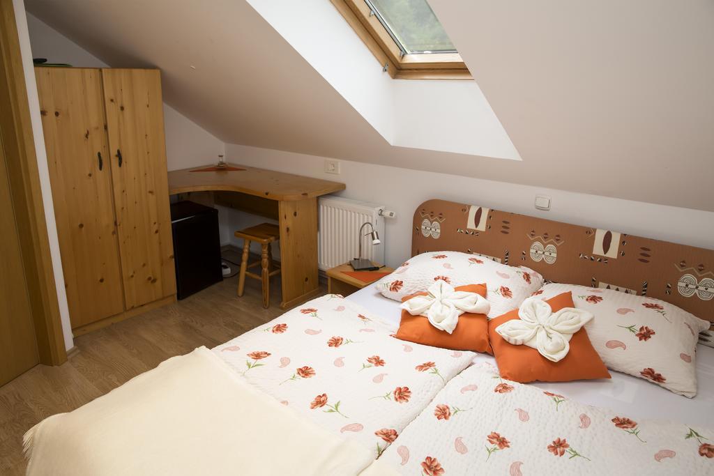 Accommodation Resman Бохин Екстериор снимка