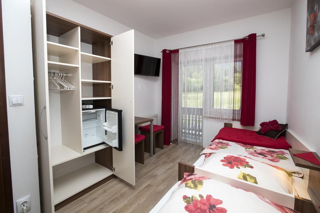 Accommodation Resman Бохин Екстериор снимка